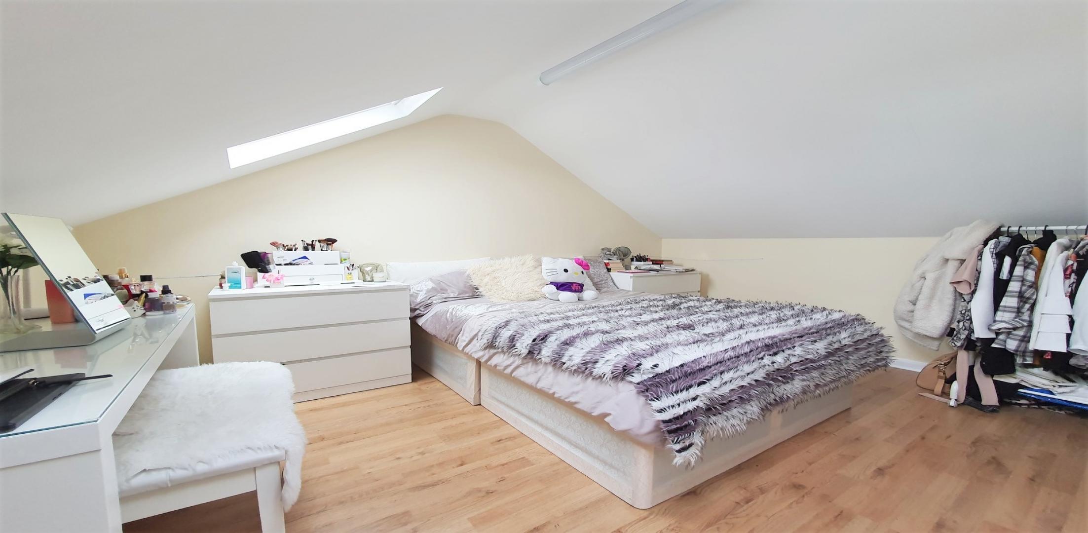 			3 Bedroom, 1 bath, 1 reception Flat			 Compton Road, KENSAL GREEN